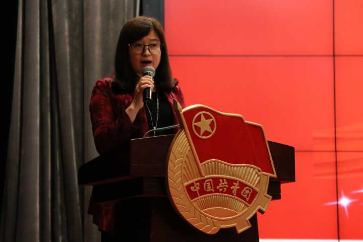 jk黑色丝袜美女被网站