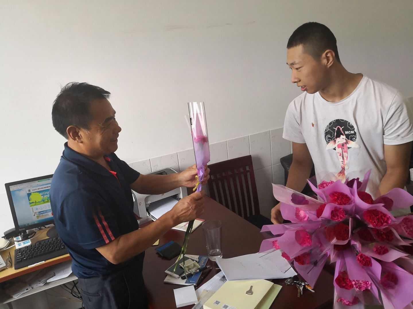jk黑色丝袜美女被网站