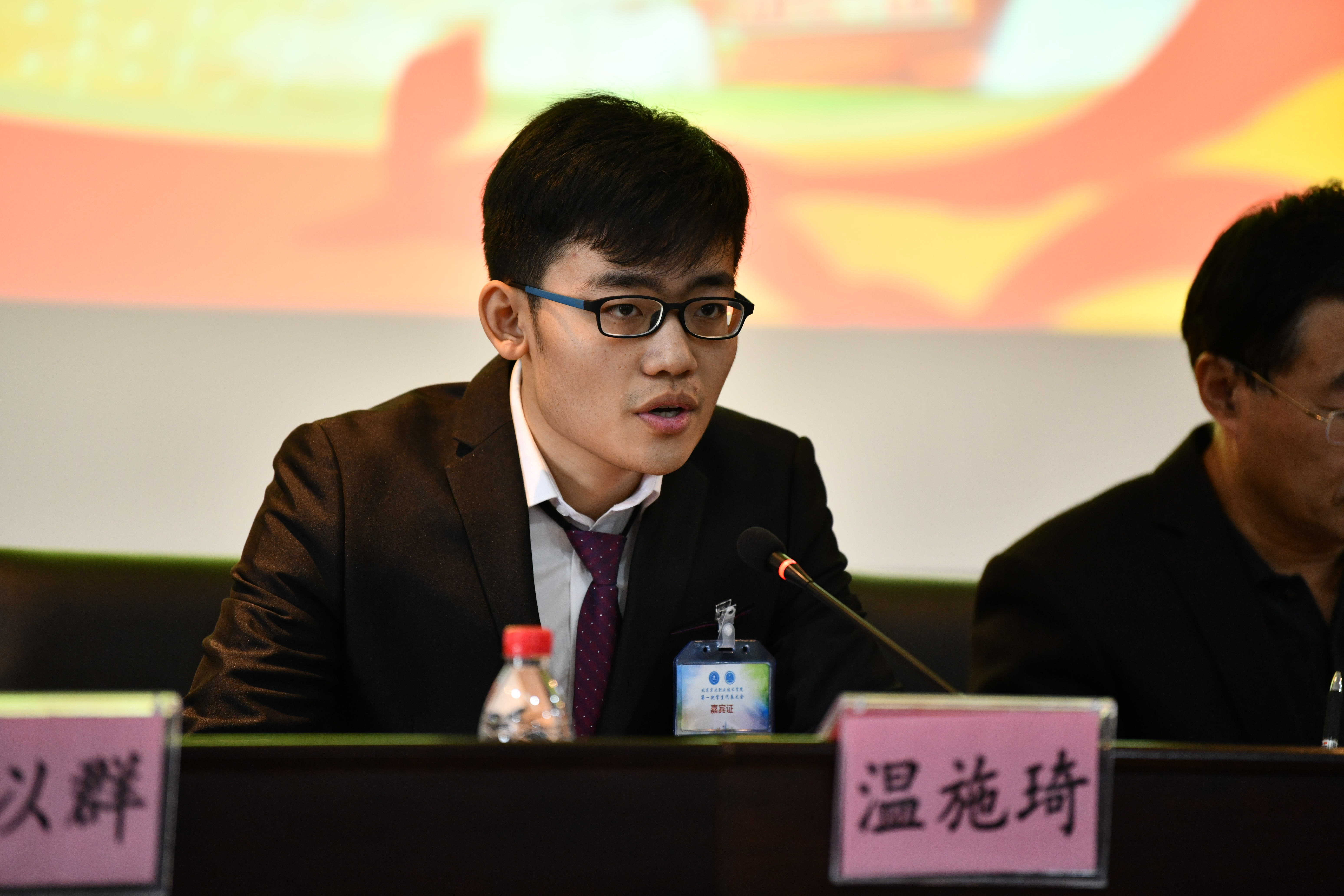 jk黑色丝袜美女被网站