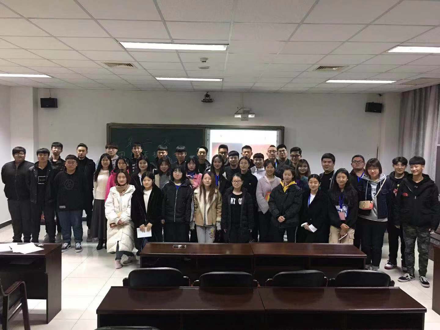 jk黑色丝袜美女被网站