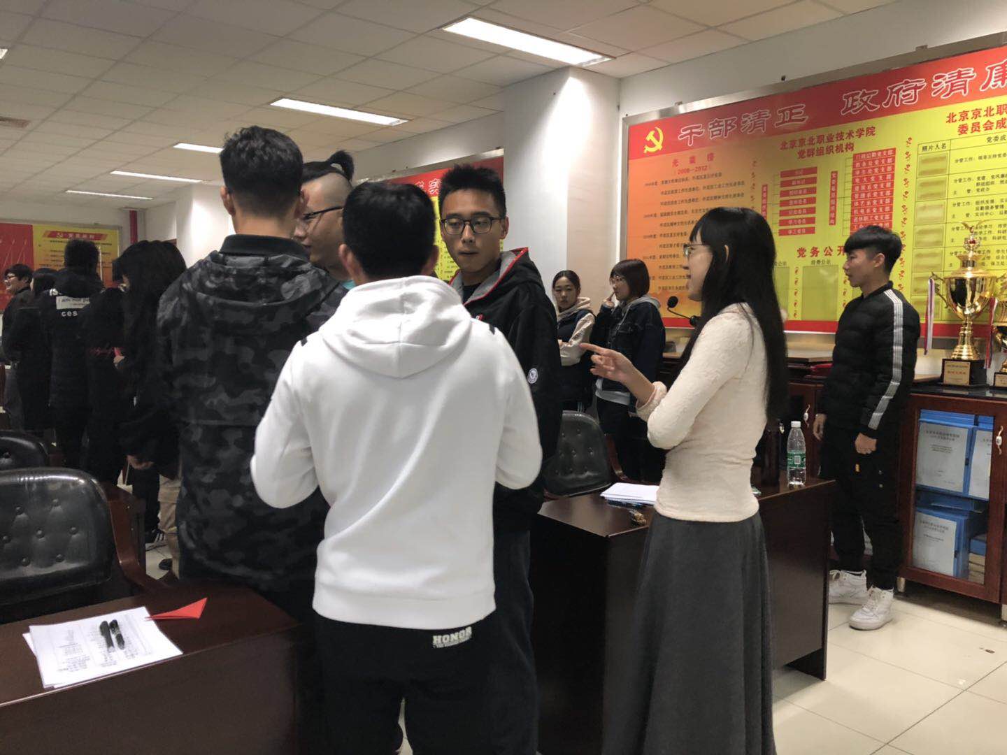 jk黑色丝袜美女被网站