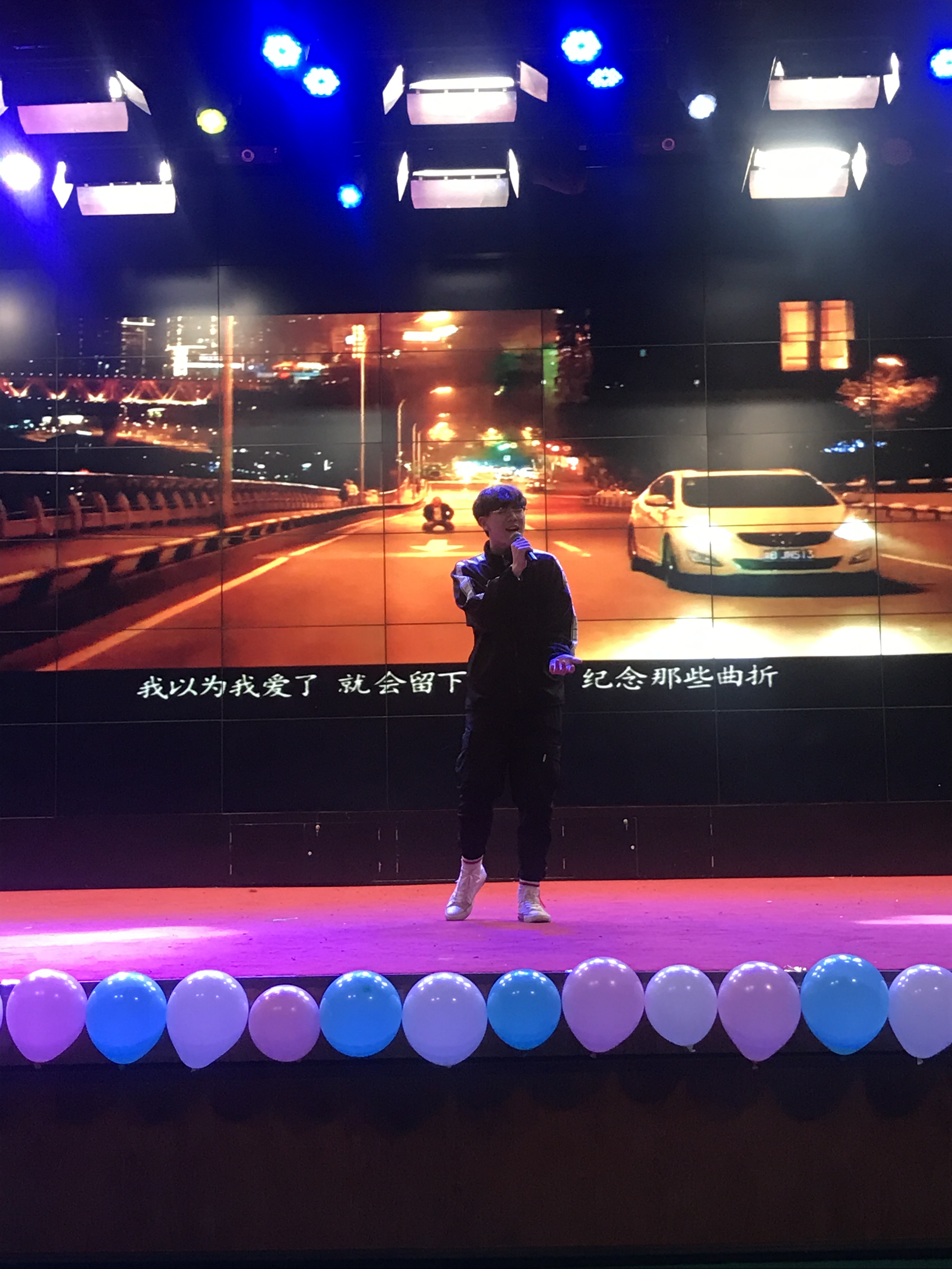 jk黑色丝袜美女被网站