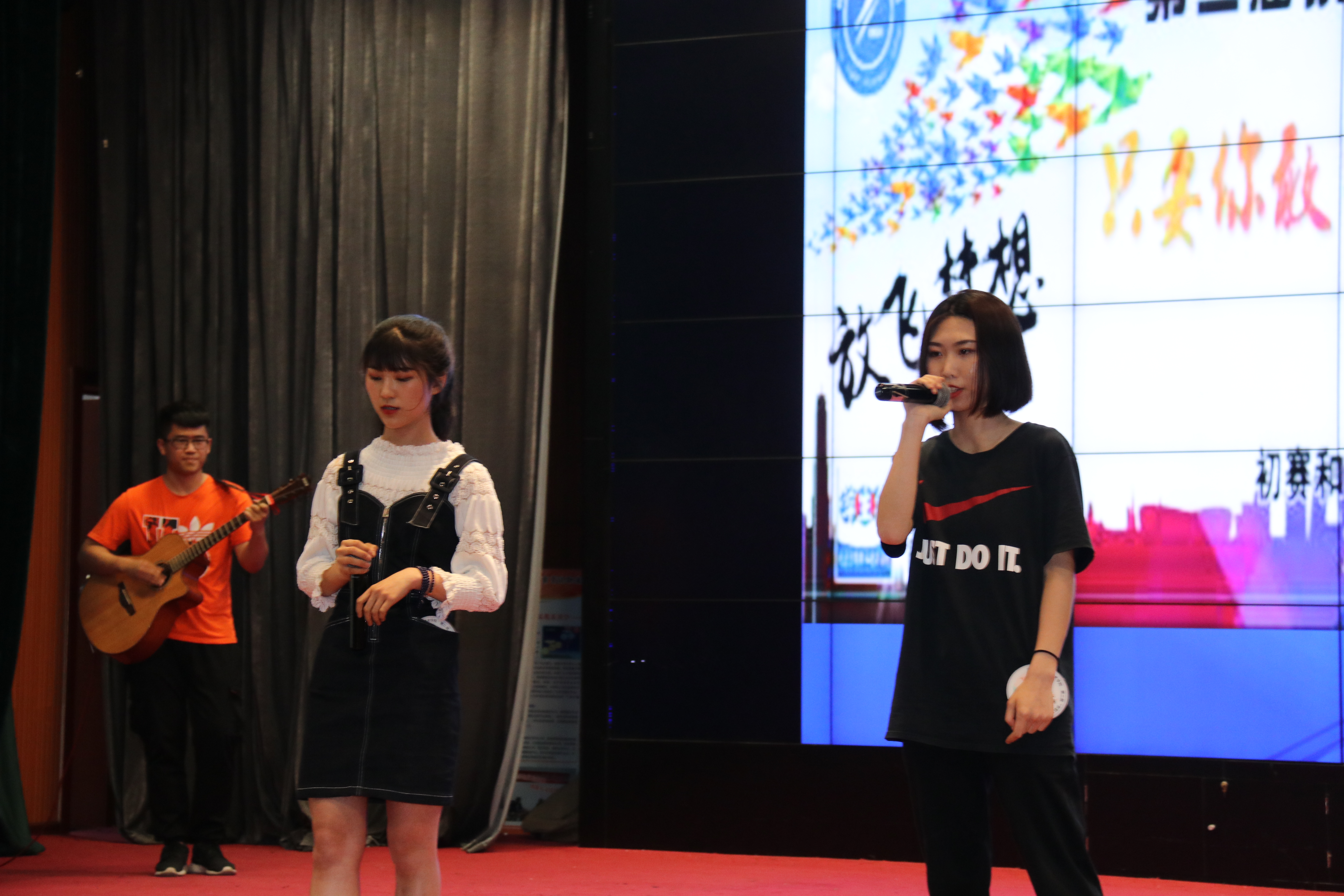 jk黑色丝袜美女被网站