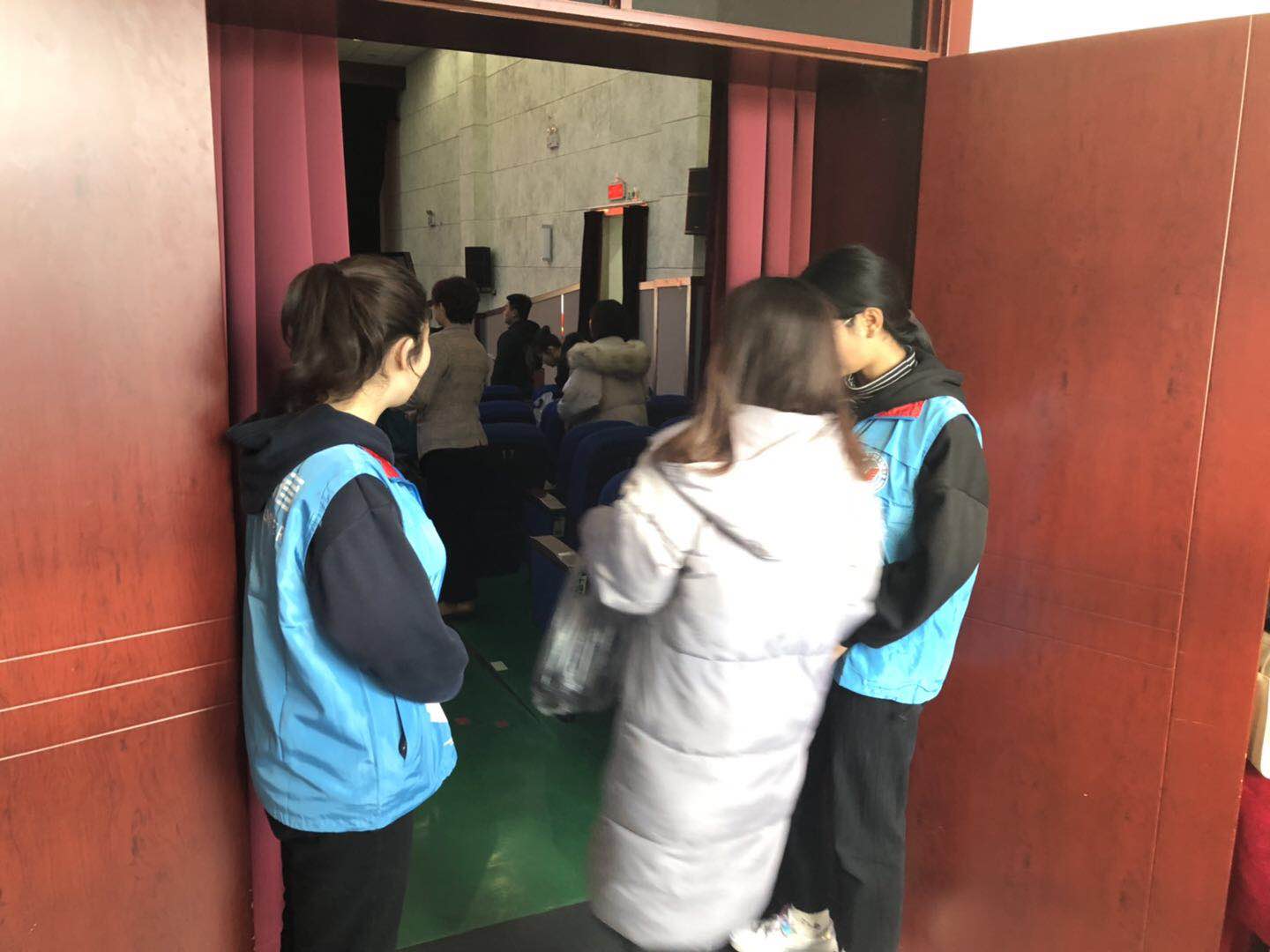jk黑色丝袜美女被网站