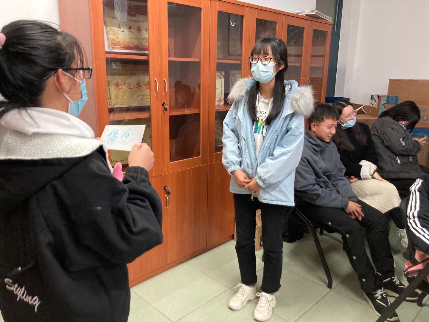 jk黑色丝袜美女被网站