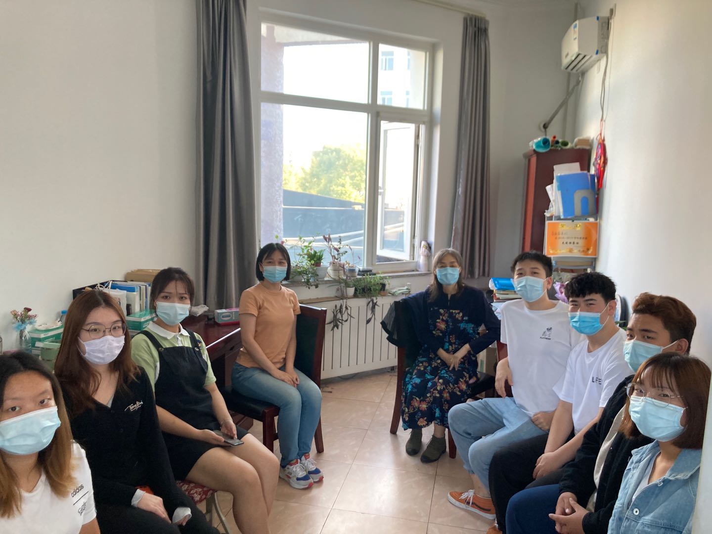 jk黑色丝袜美女被网站