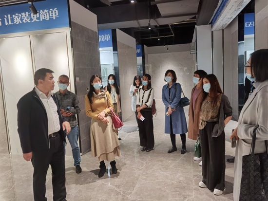 jk黑色丝袜美女被网站