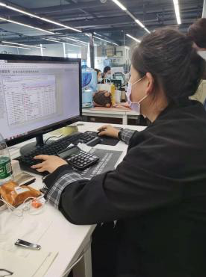 jk黑色丝袜美女被网站