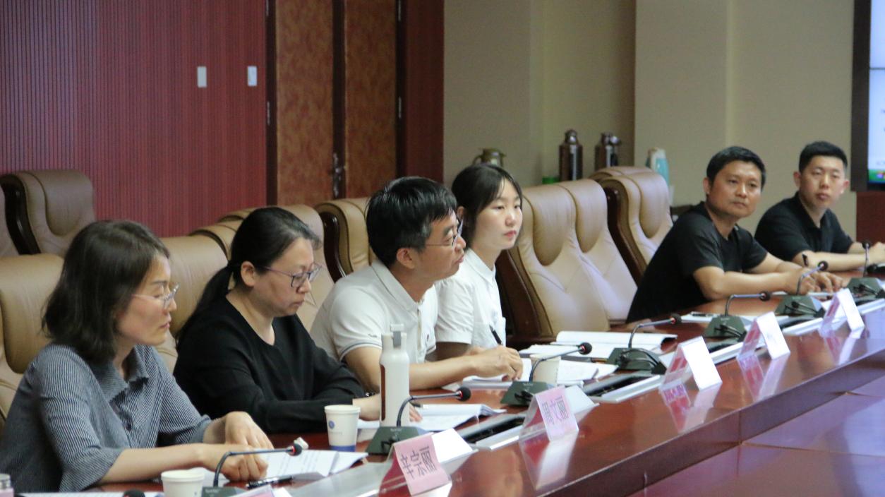jk黑色丝袜美女被网站