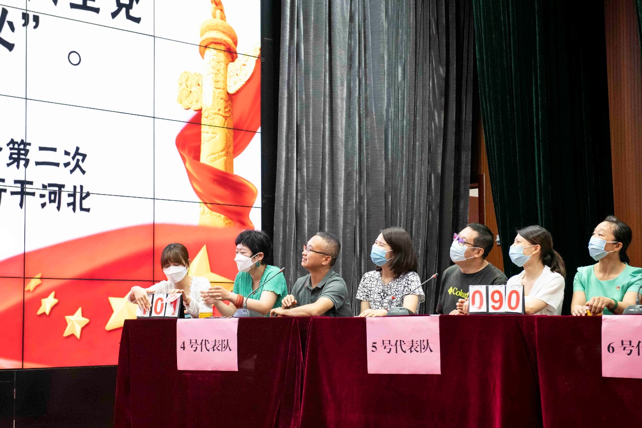 jk黑色丝袜美女被网站
