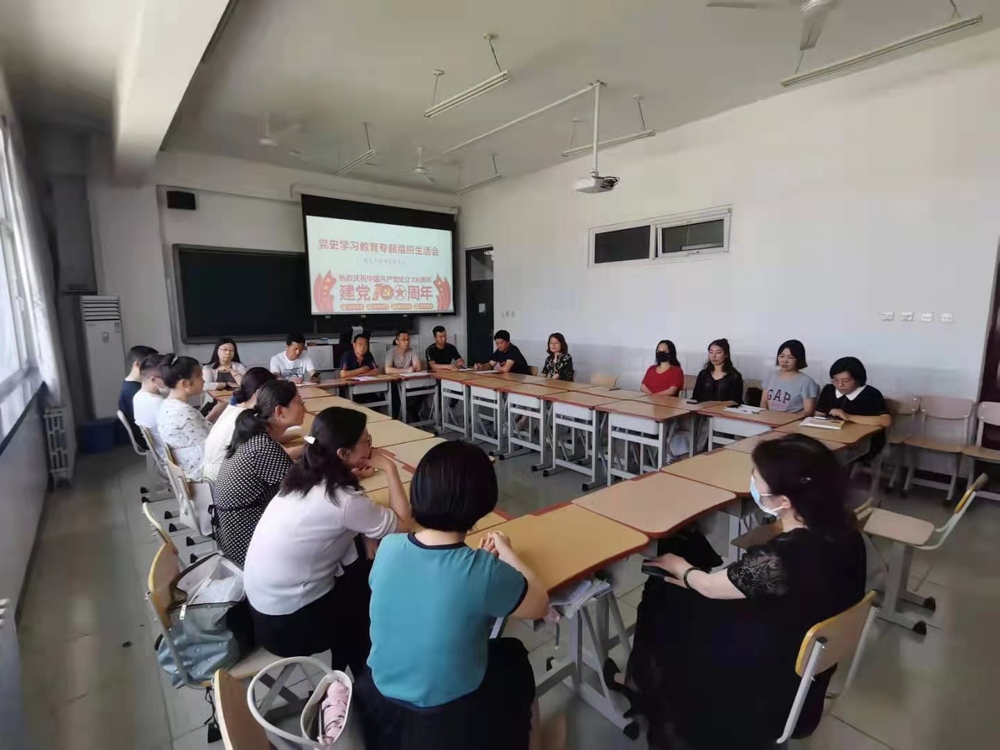 jk黑色丝袜美女被网站