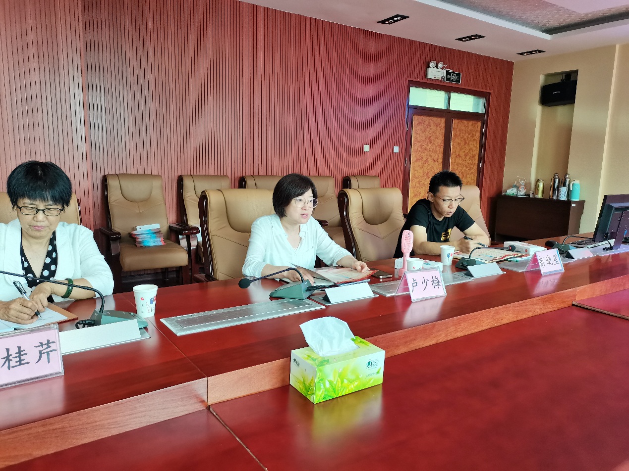 jk黑色丝袜美女被网站