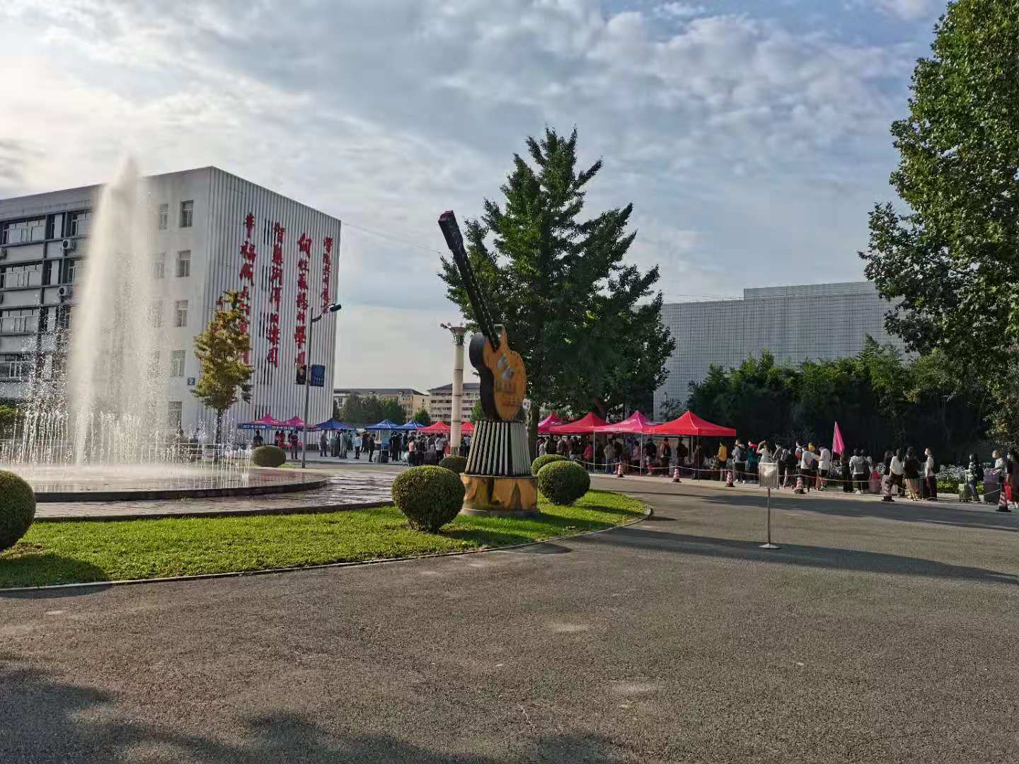 jk黑色丝袜美女被网站