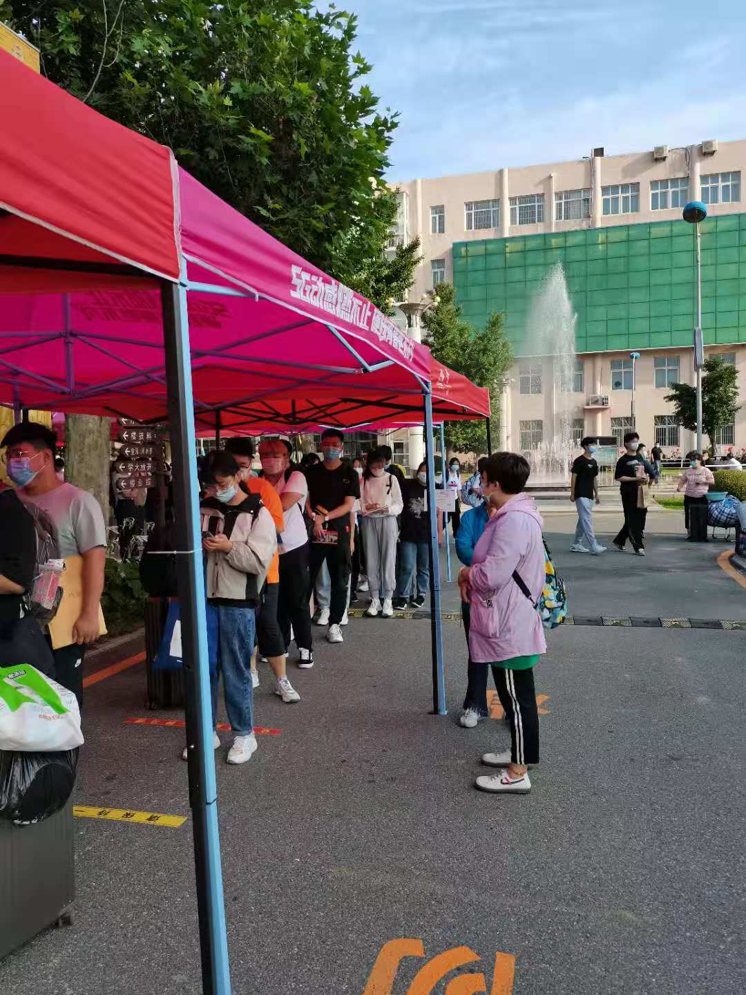 jk黑色丝袜美女被网站