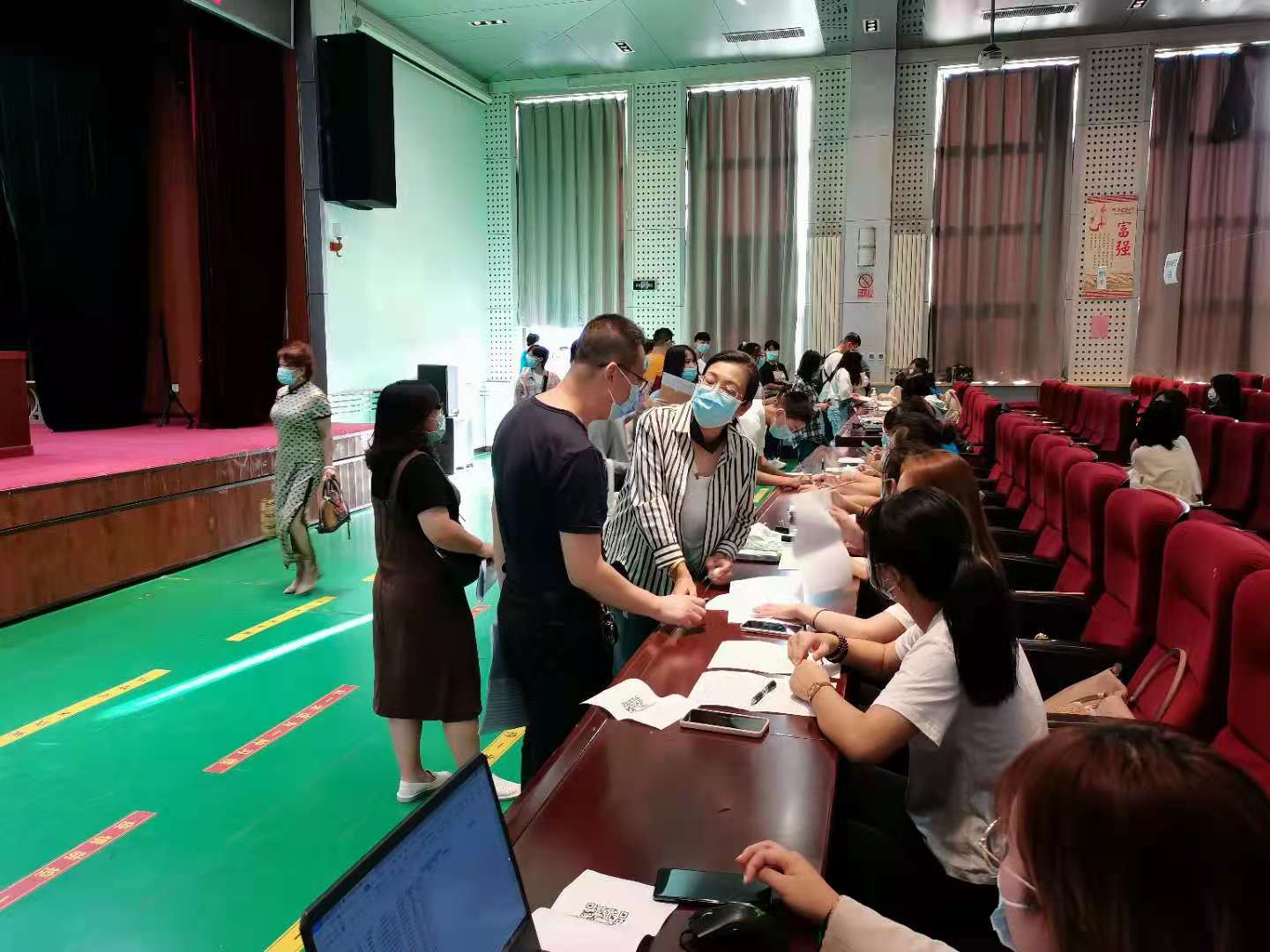 jk黑色丝袜美女被网站