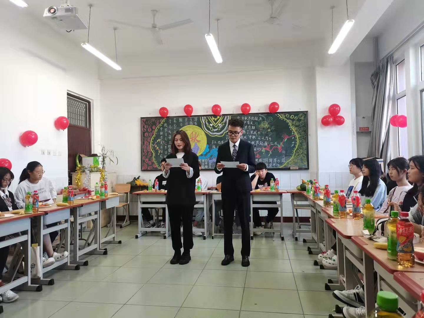 jk黑色丝袜美女被网站