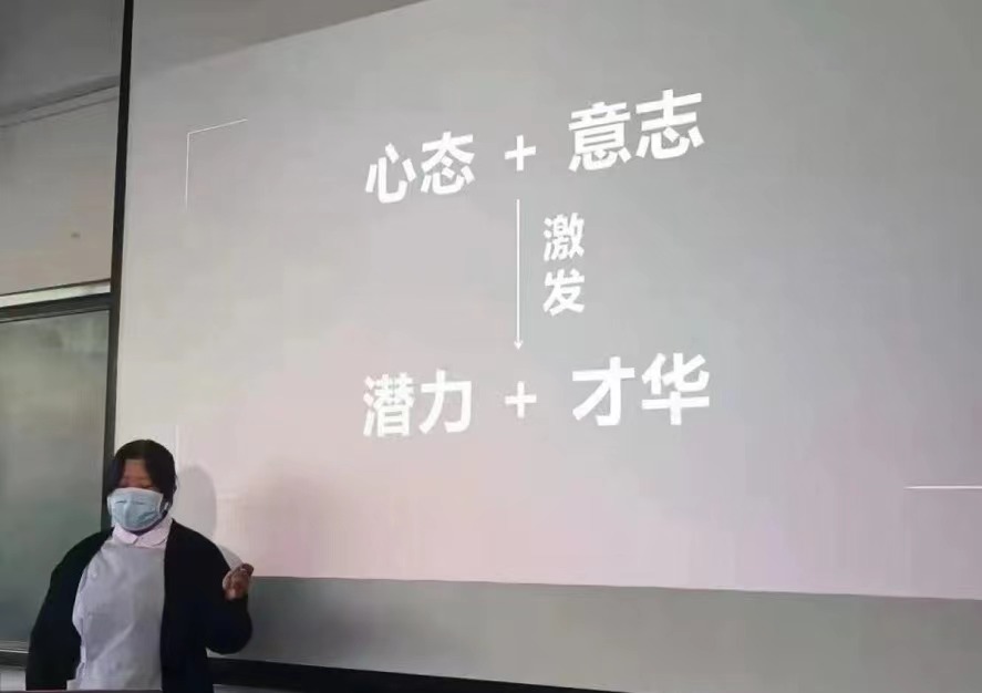 jk黑色丝袜美女被网站