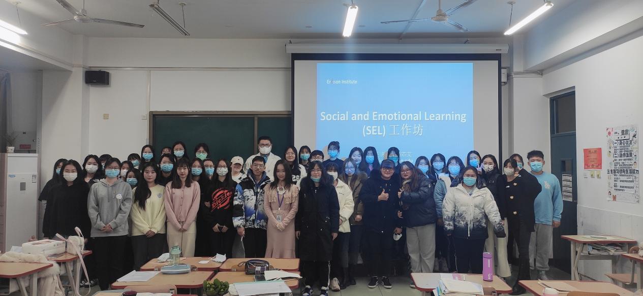 jk黑色丝袜美女被网站