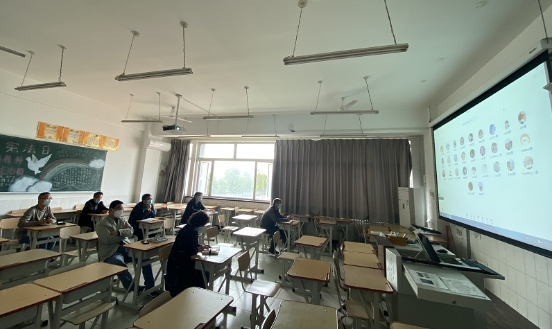 jk黑色丝袜美女被网站