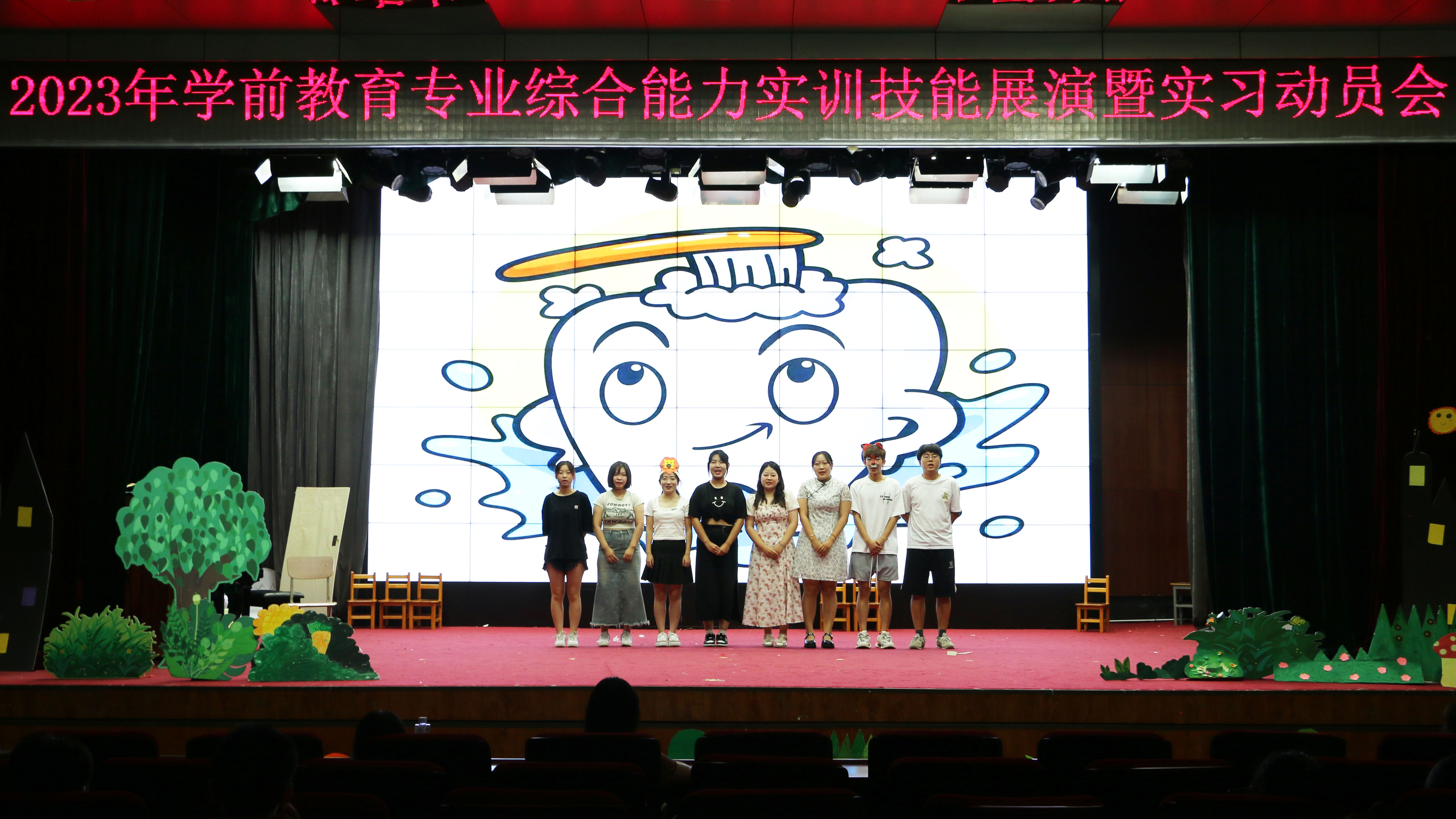 jk黑色丝袜美女被网站