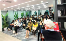 jk黑色丝袜美女被网站