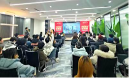 jk黑色丝袜美女被网站
