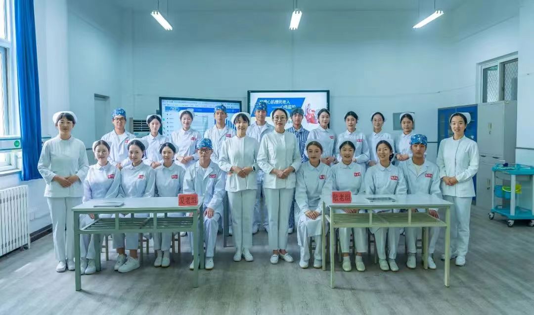 jk黑色丝袜美女被网站
