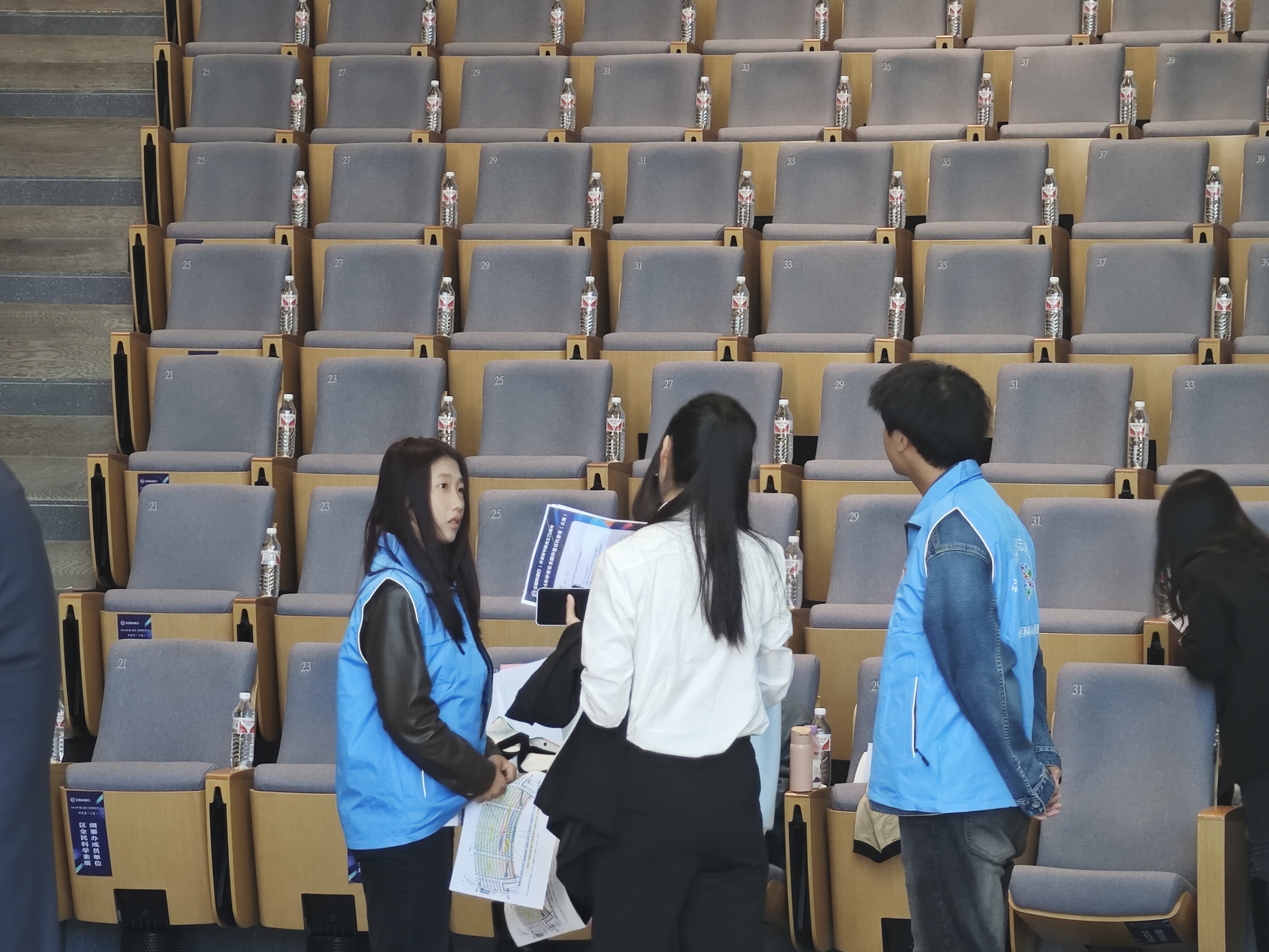 jk黑色丝袜美女被网站