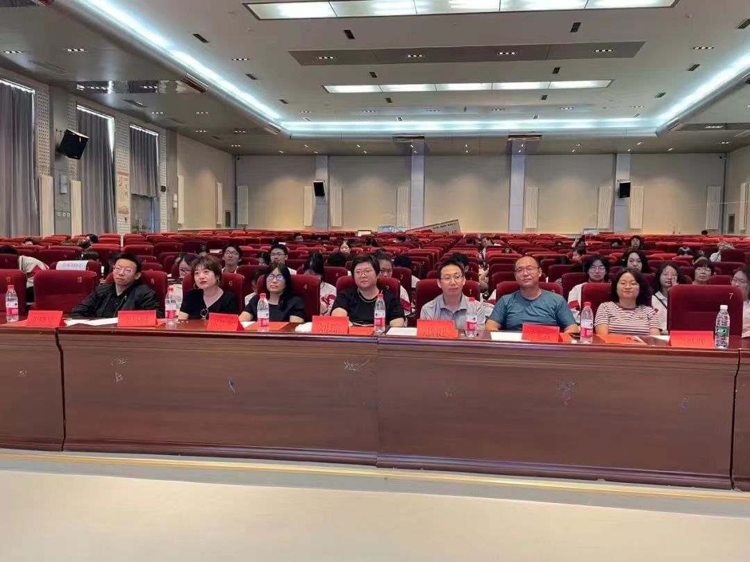 jk黑色丝袜美女被网站