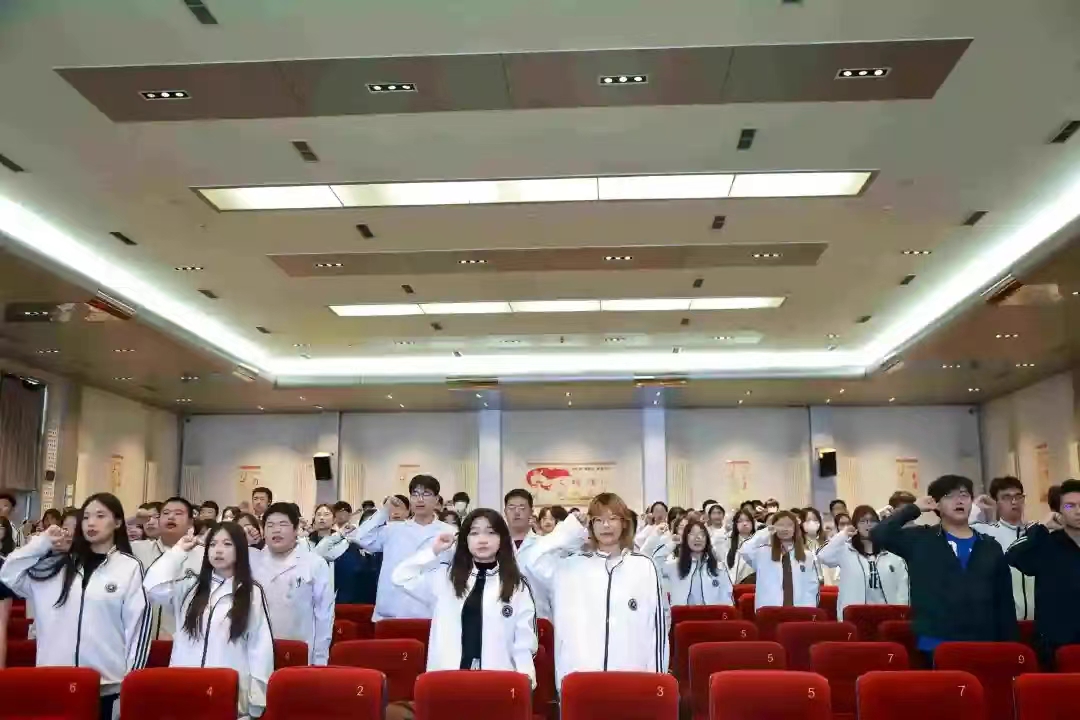 jk黑色丝袜美女被网站