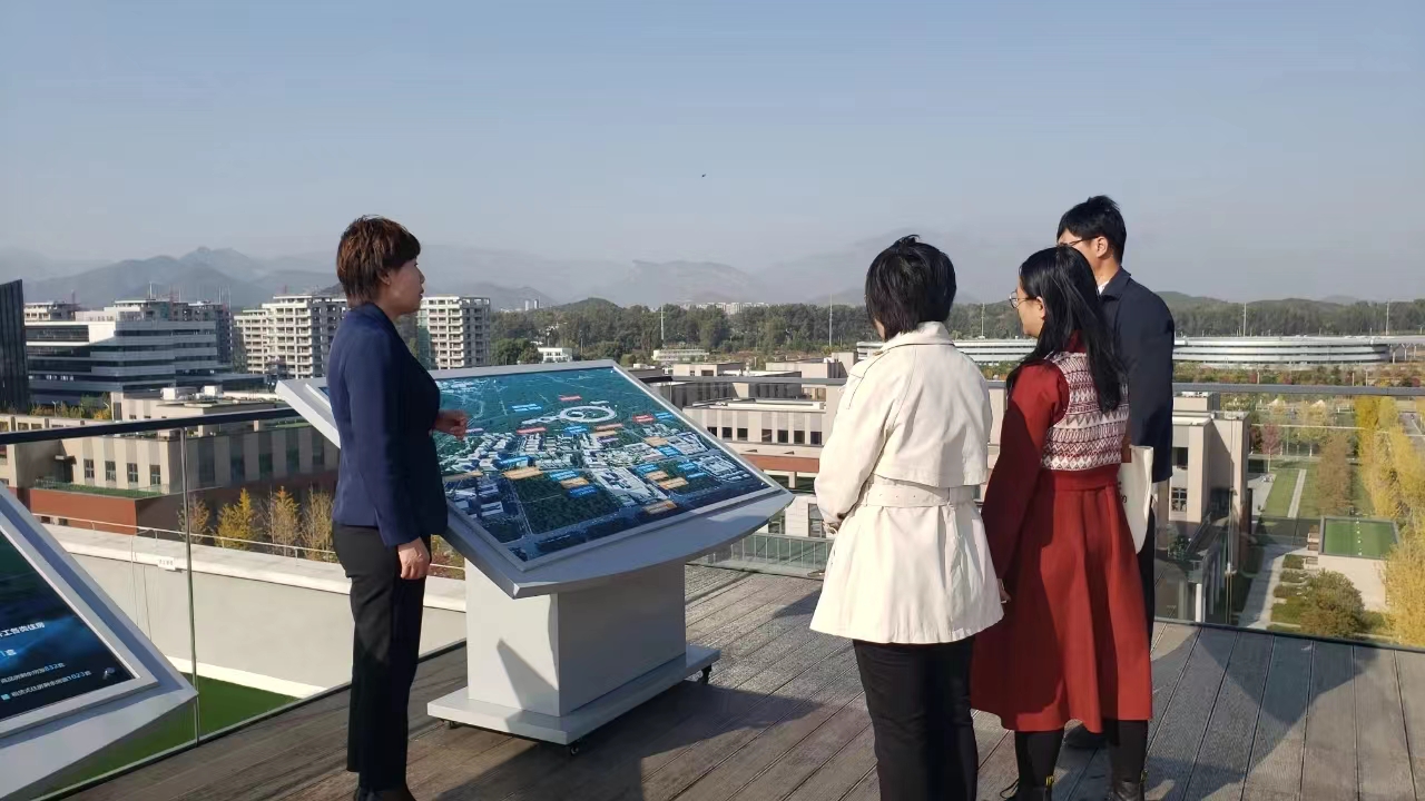 jk黑色丝袜美女被网站