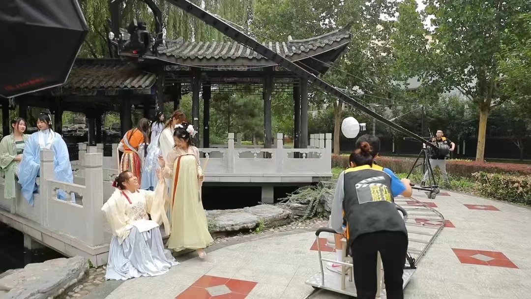 jk黑色丝袜美女被网站