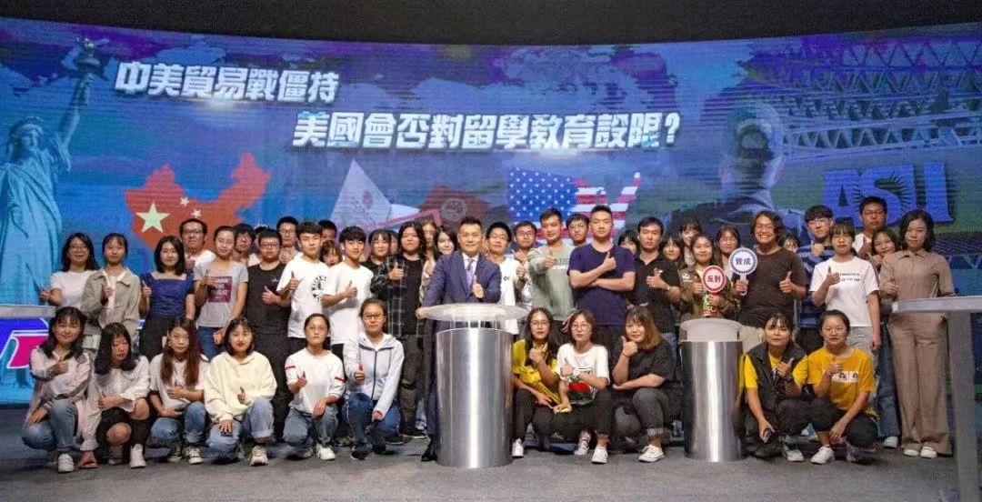 jk黑色丝袜美女被网站