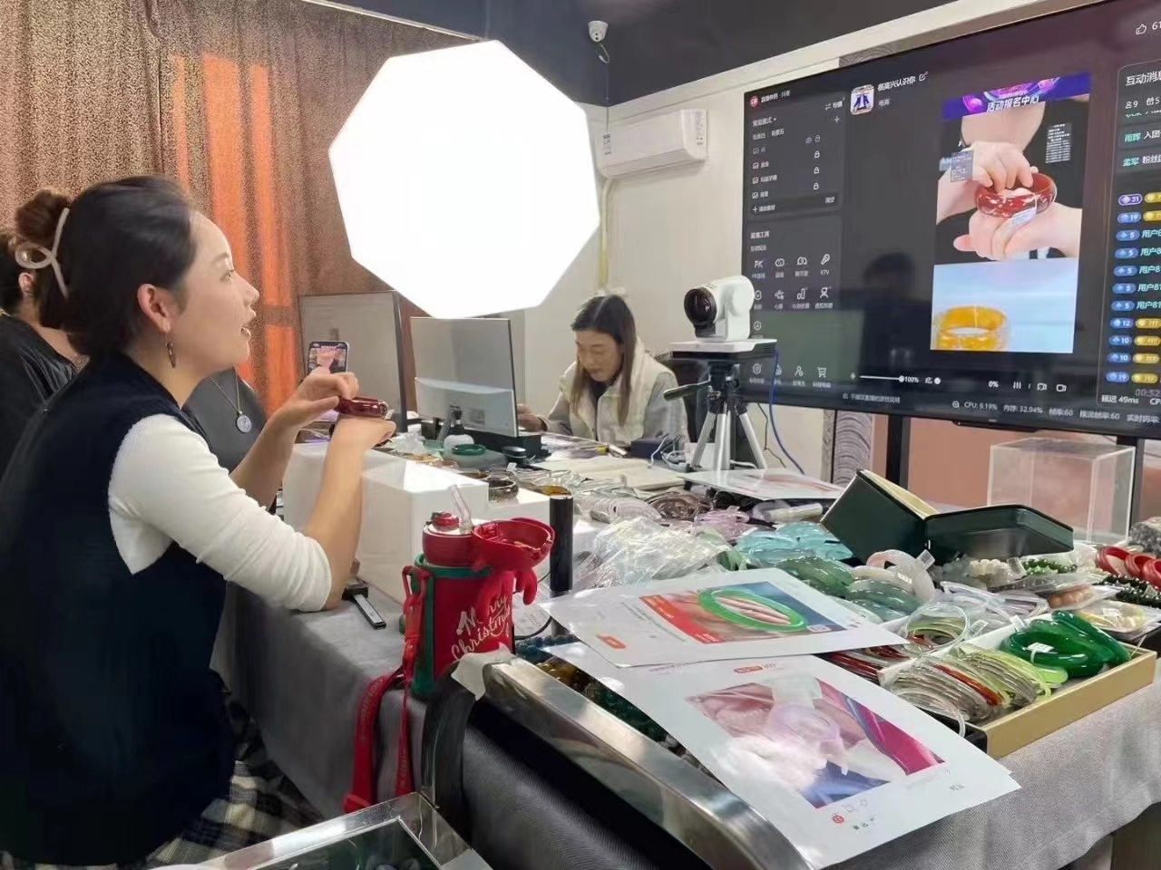 jk黑色丝袜美女被网站