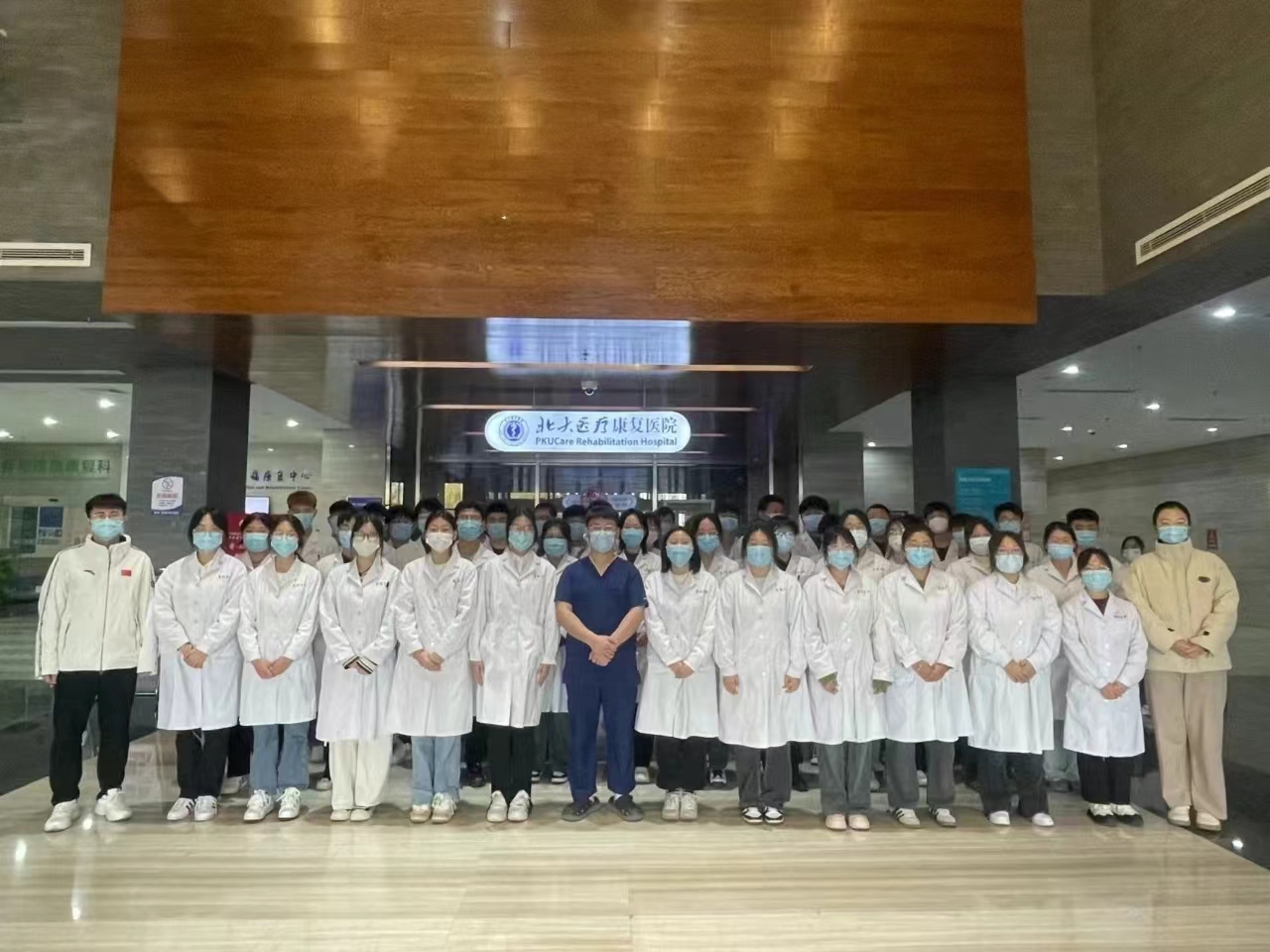 jk黑色丝袜美女被网站