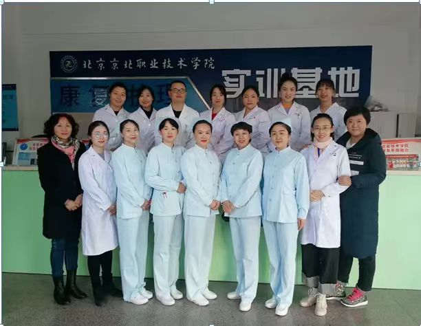 jk黑色丝袜美女被网站