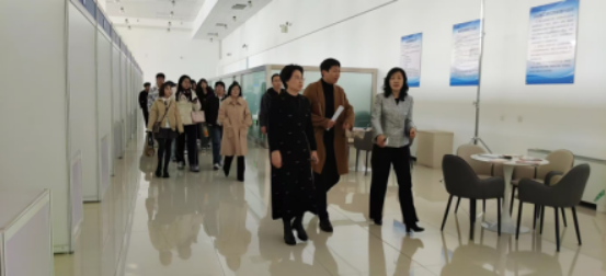 jk黑色丝袜美女被网站