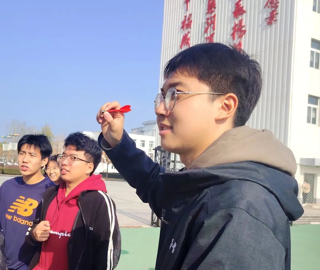 jk黑色丝袜美女被网站