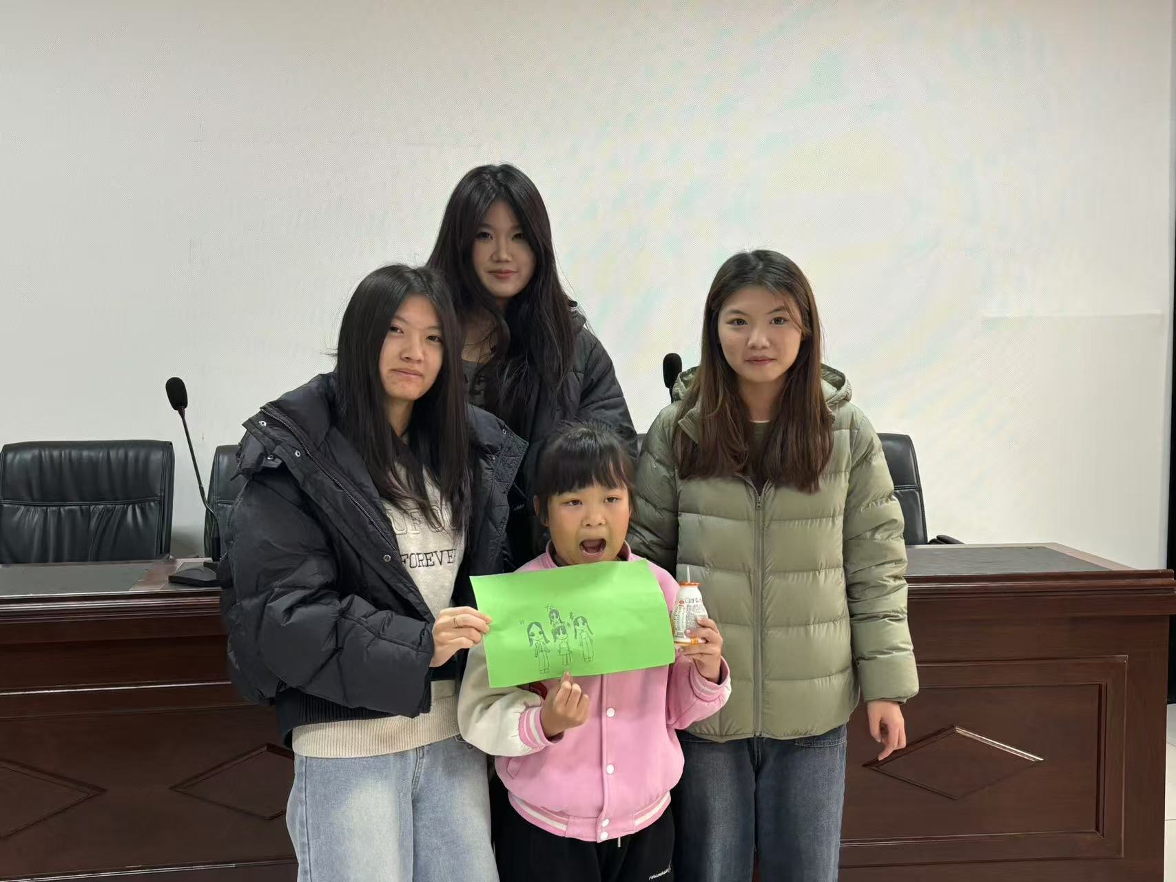 jk黑色丝袜美女被网站
