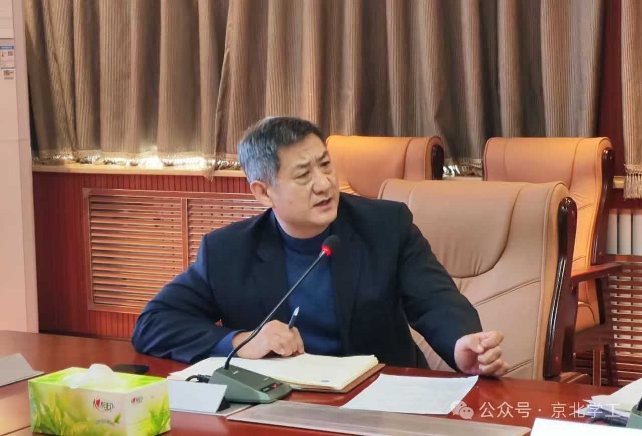 jk黑色丝袜美女被网站
