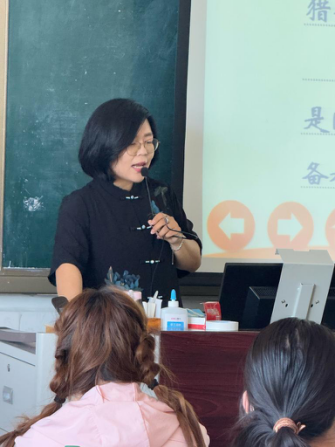 jk黑色丝袜美女被网站