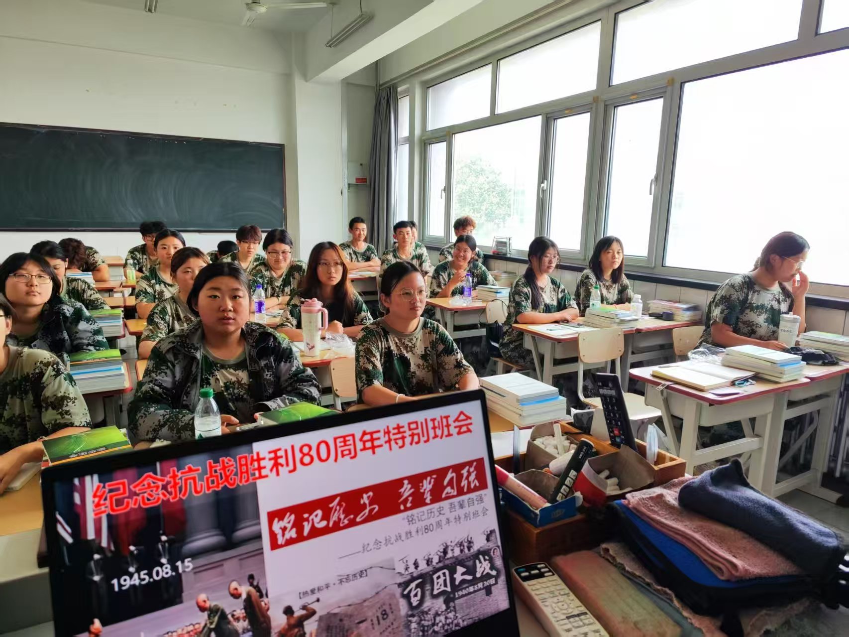 jk黑色丝袜美女被网站