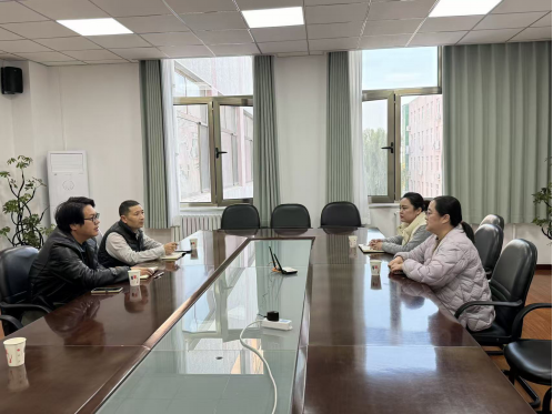 jk黑色丝袜美女被网站