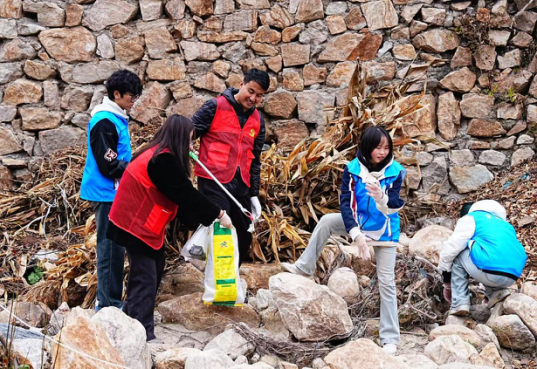 jk黑色丝袜美女被网站