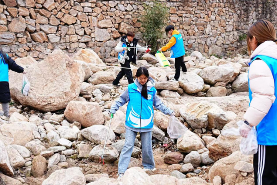 jk黑色丝袜美女被网站