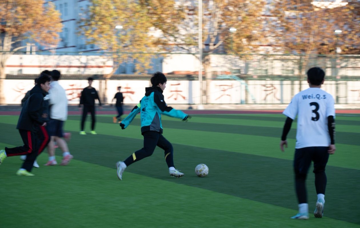 jk黑色丝袜美女被网站