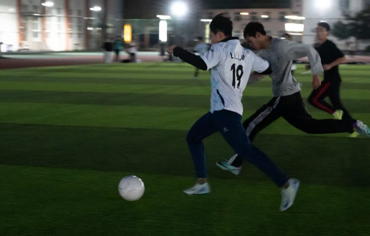 jk黑色丝袜美女被网站