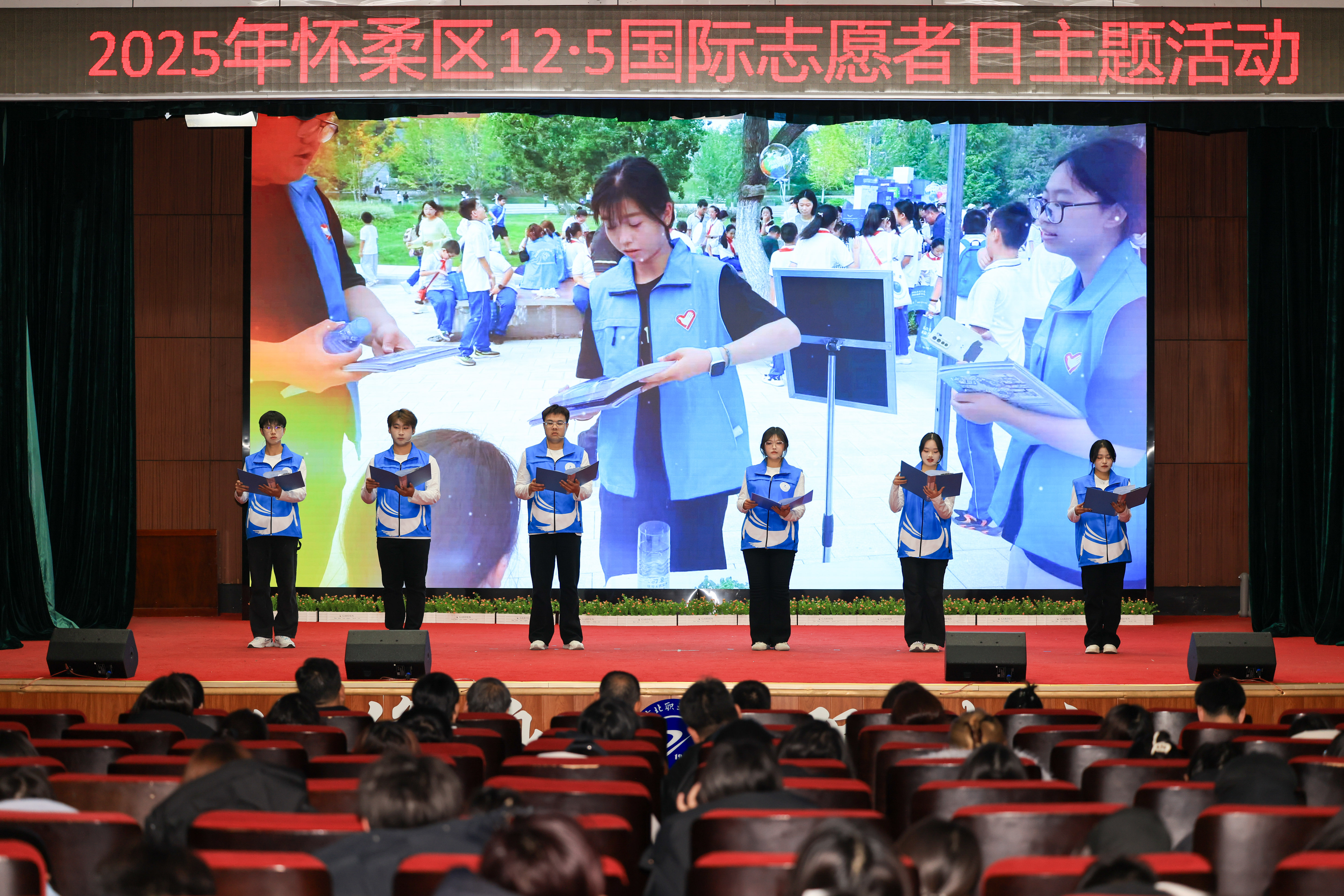 jk黑色丝袜美女被网站