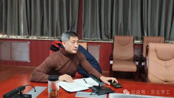 jk黑色丝袜美女被网站